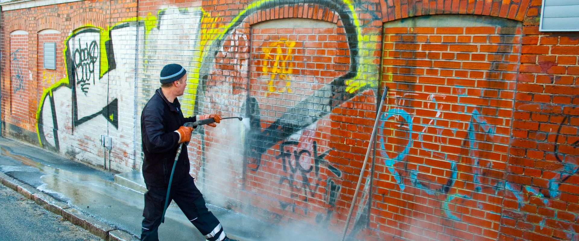 grafittifjerning for borettslag og sameier